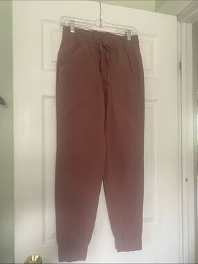 Eddie Bauer Women's Mauve Hiking Joggers